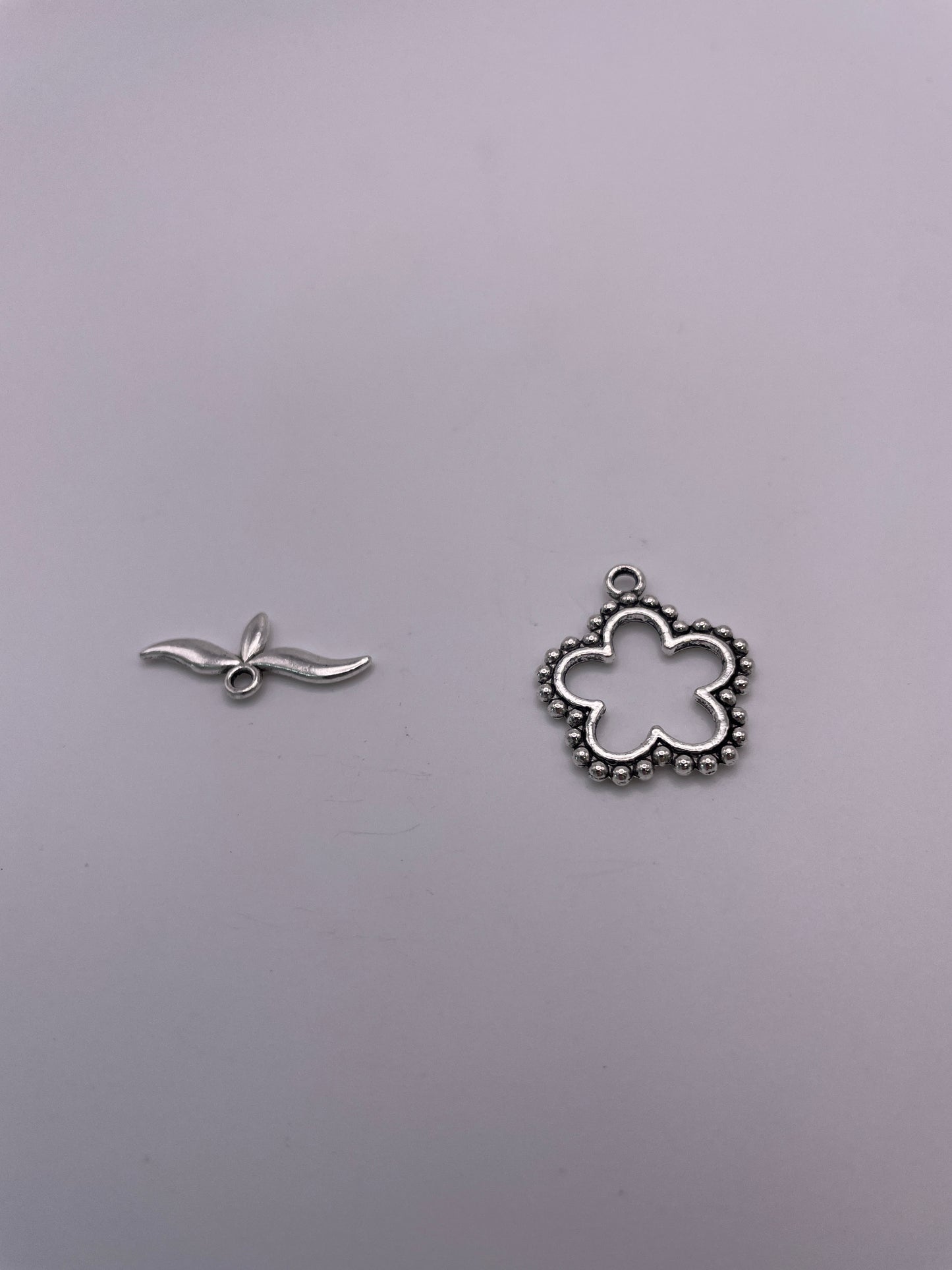 Pewter Flower & Leaf Toggle Clasp 1.30